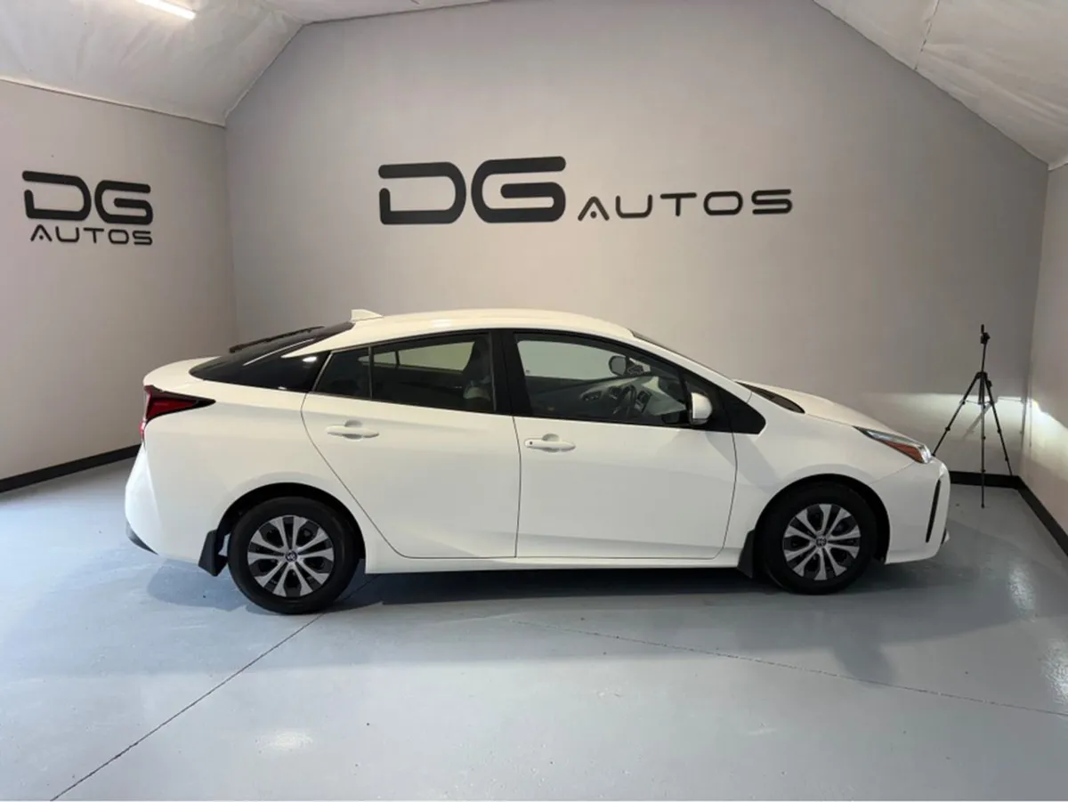 Toyota Prius Business Edtn Vvt-i Edition - Image 3