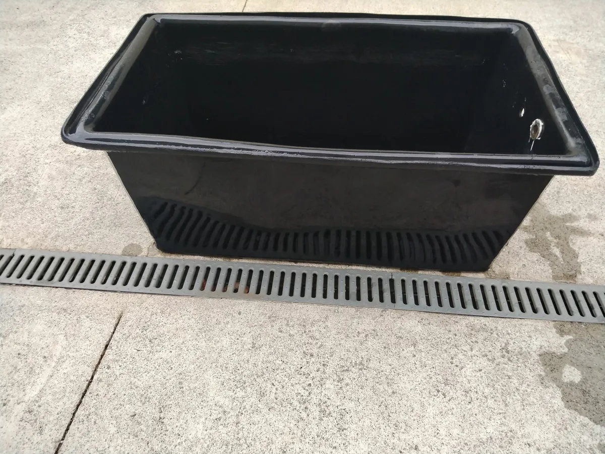 Water tank - Image 1
