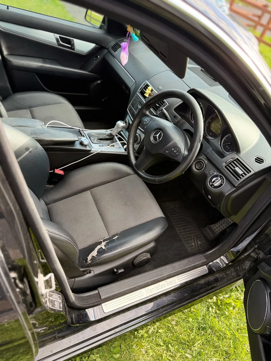 Mercedes Benz C200 Sport automatic - Image 3