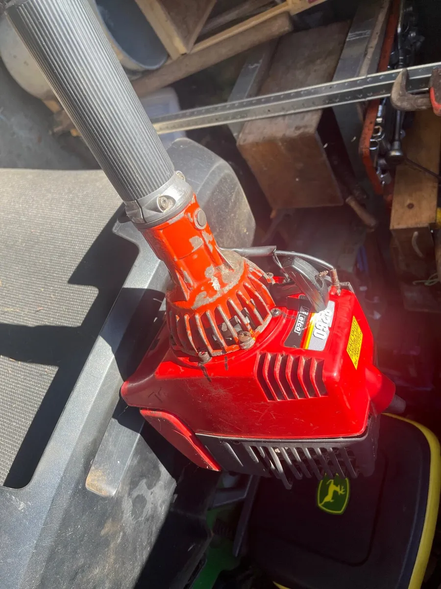 Strimmers - Image 1