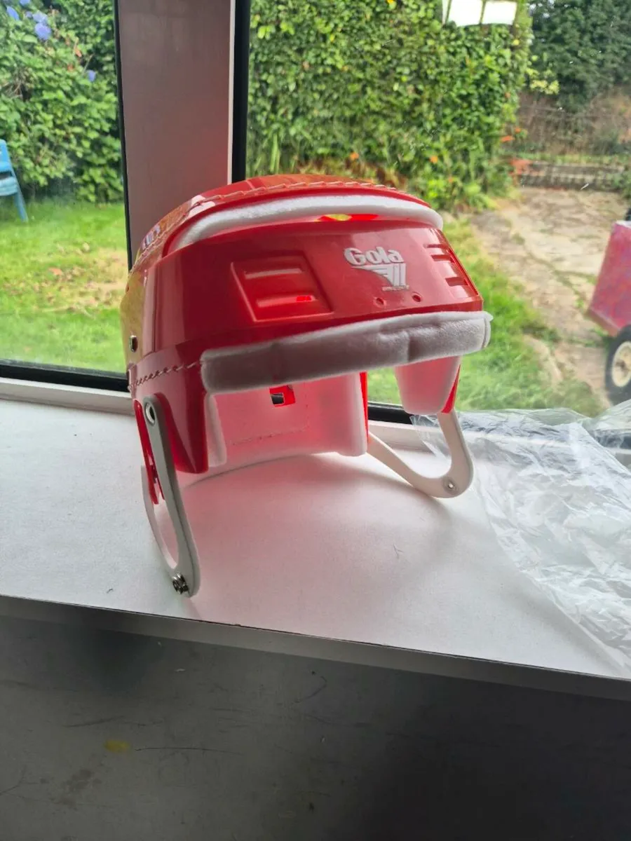 Gola Helmet - Image 1