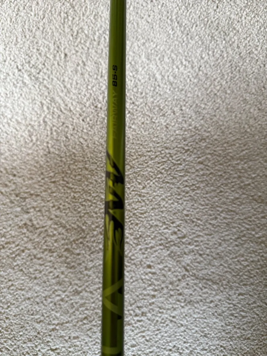 Titleist 3 wood 904 F 15 degrees loft - Image 3