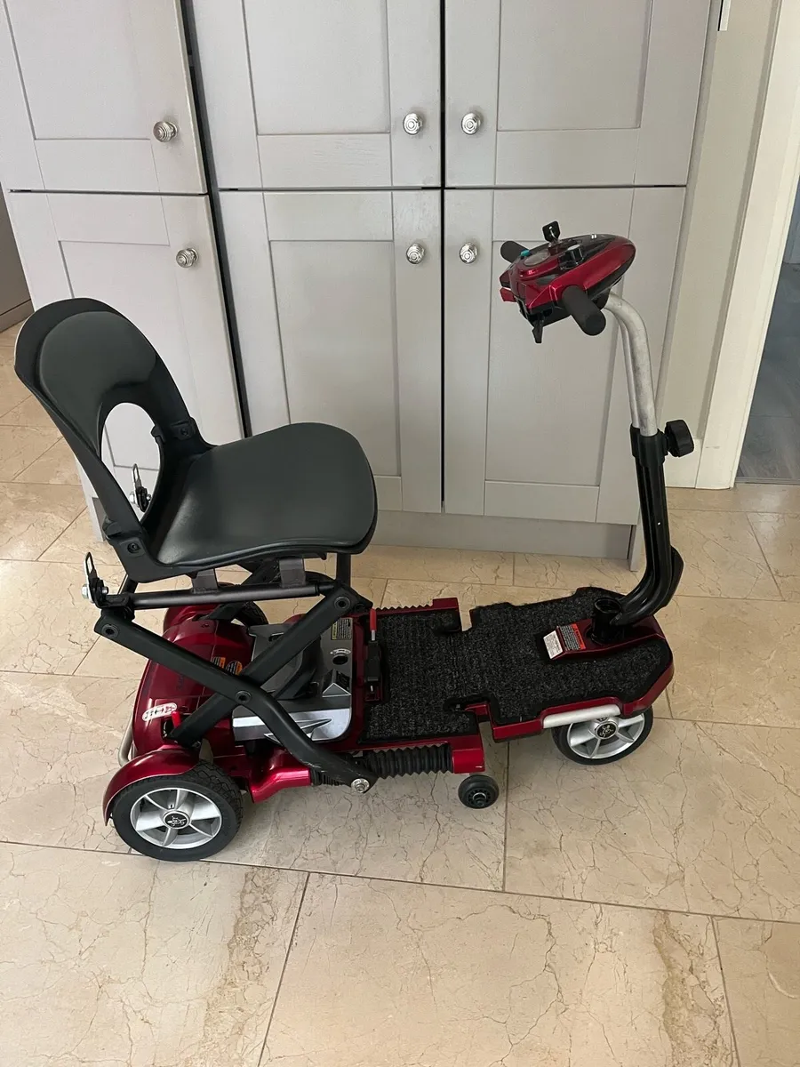 Foldable Mobility scooter - Image 1