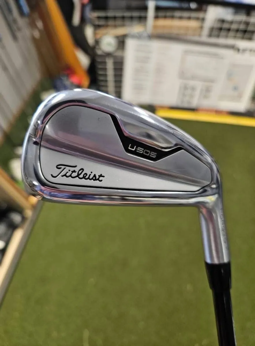 Titleist U505 Forged 2 Iron - Image 1