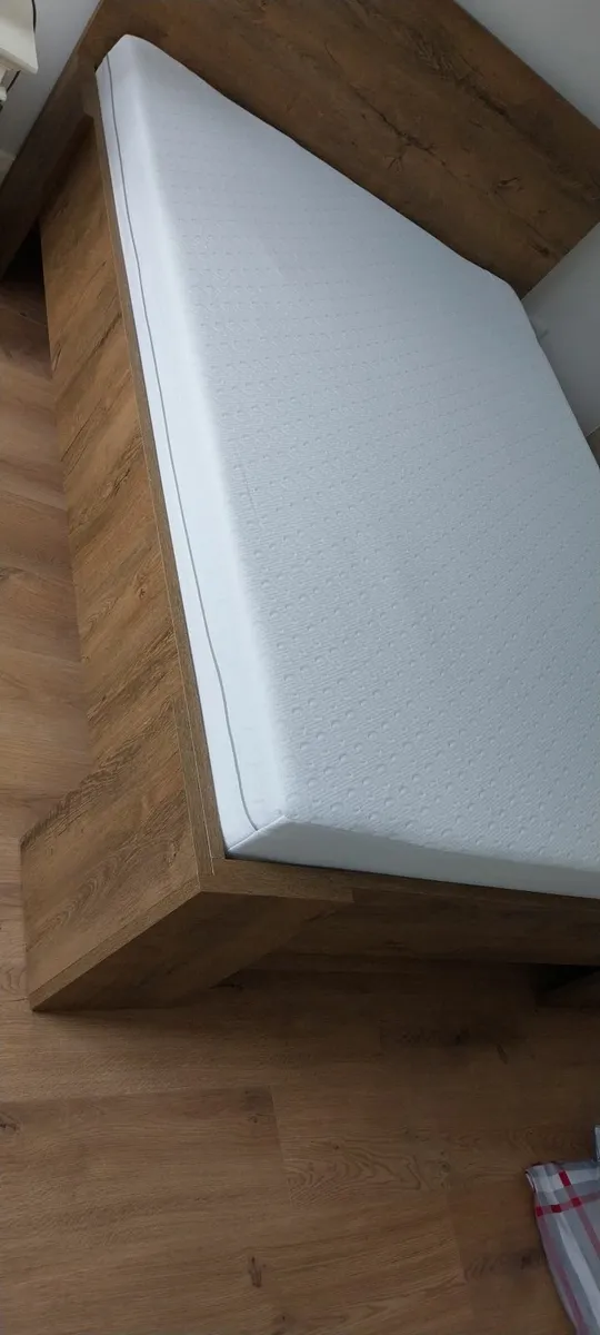Double bed - Image 3