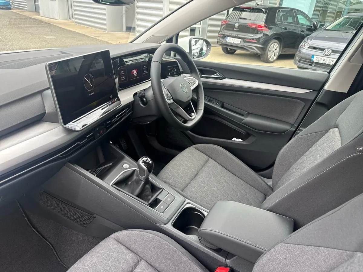 Volkswagen Golf Golf Edition 75 1.5 TSI 116HP - Image 3