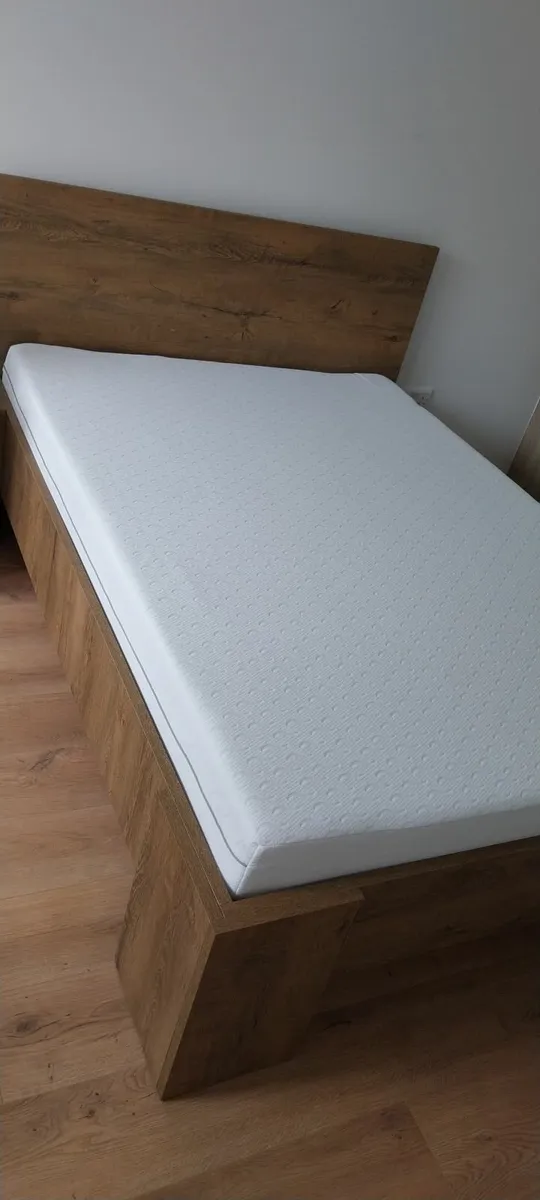 Double bed - Image 4