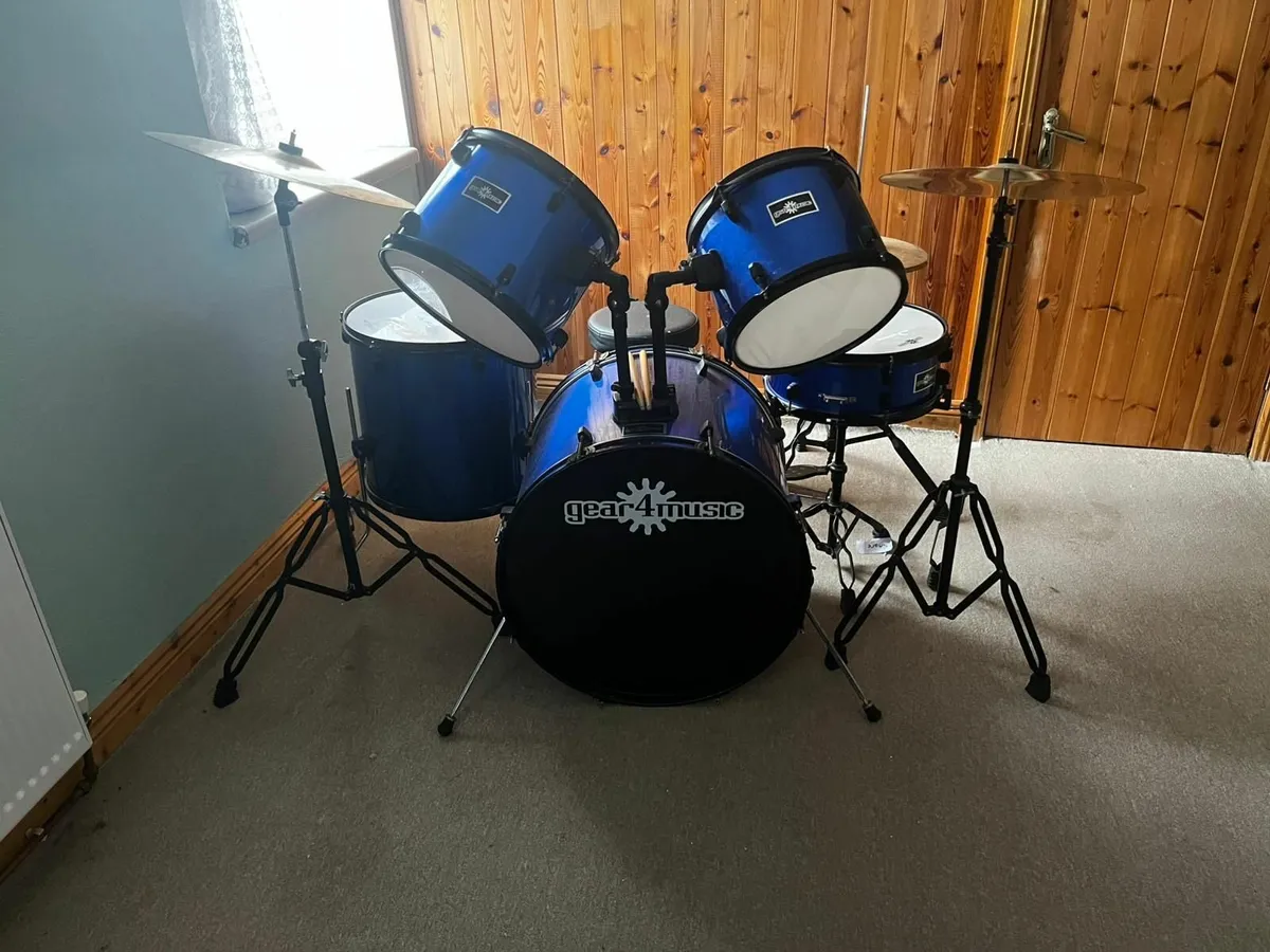Drum set - Image 1