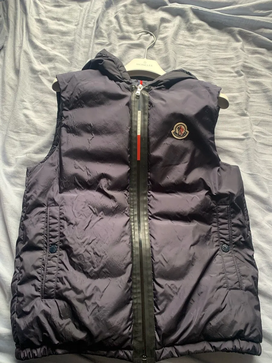 Moncler body warmer - Image 1