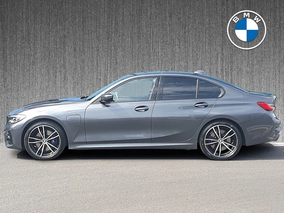 BMW 3 Series 330e M Sport Saloon - Image 4