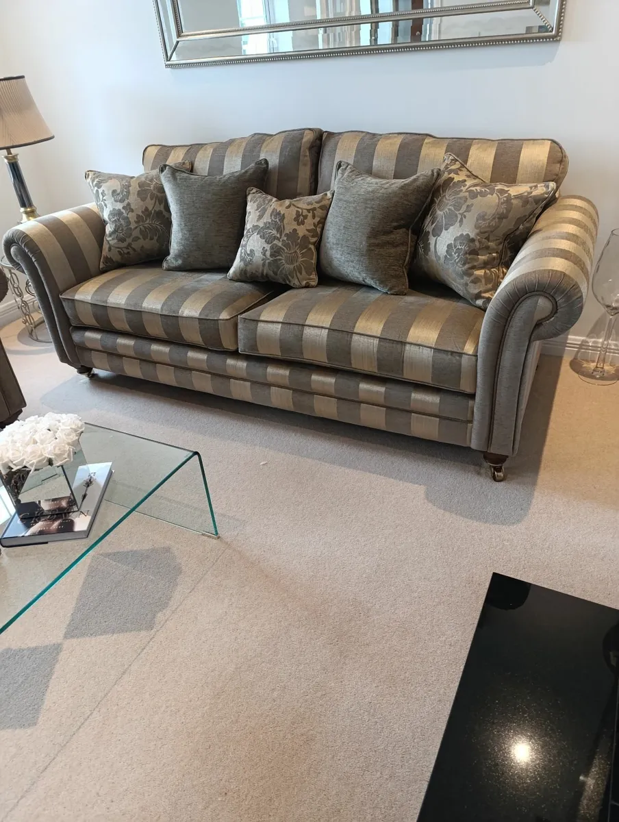 COUCHES - Image 3