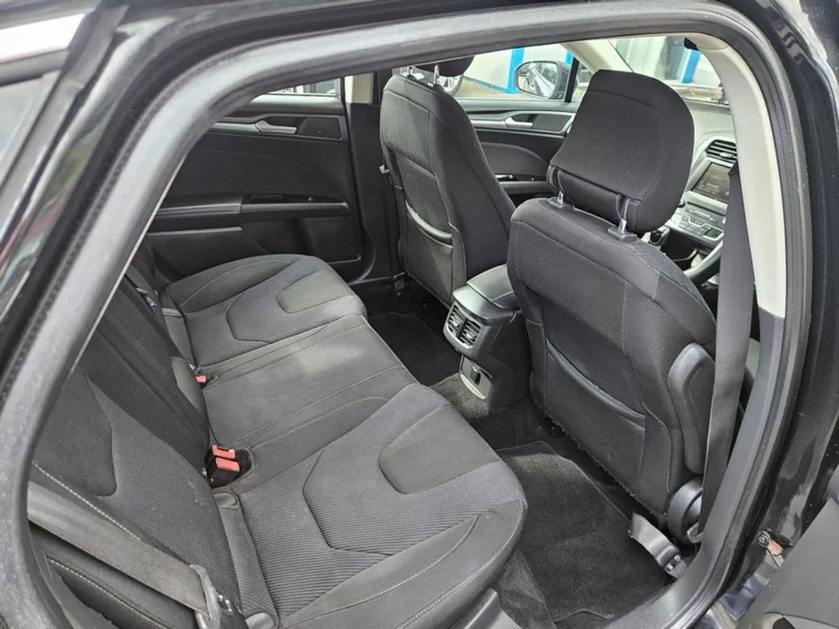 Ford Mondeo 2.0 Tdci Titanium ECO S/S 150PS 5DR - Image 4
