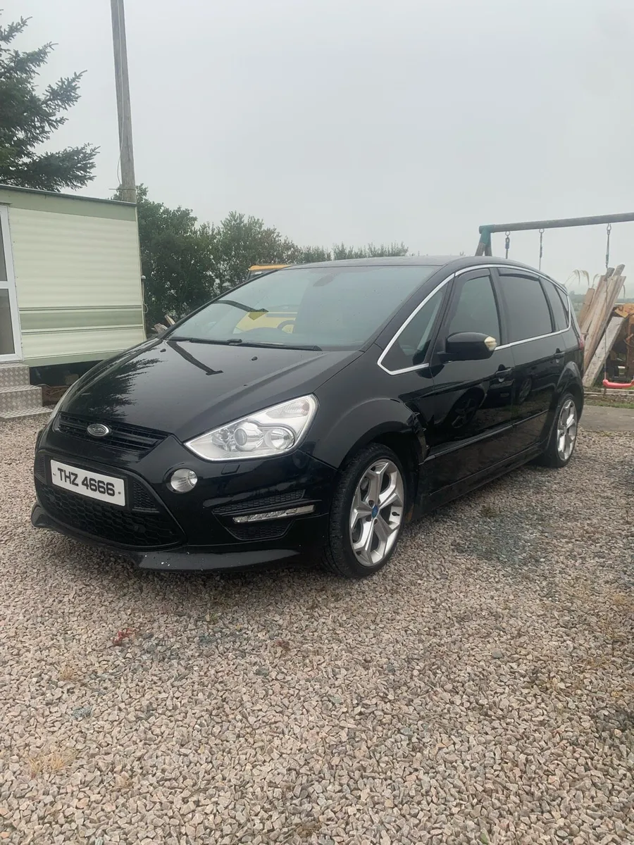 Ford Smax  Titanium x Sport - Image 2