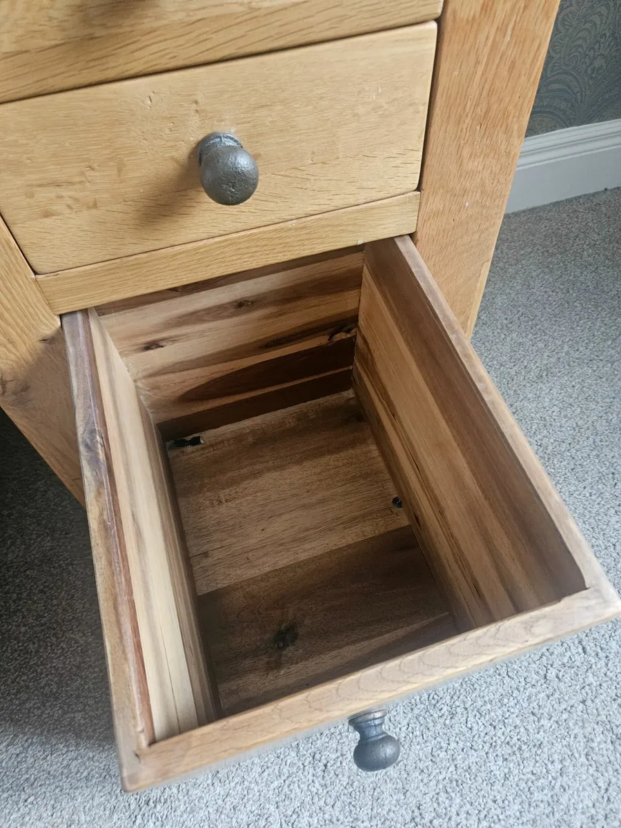 Super king Bed, lockers and dresser - Image 3