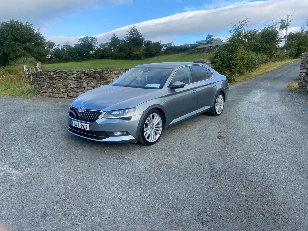 Skoda superb excutive model - Image 2