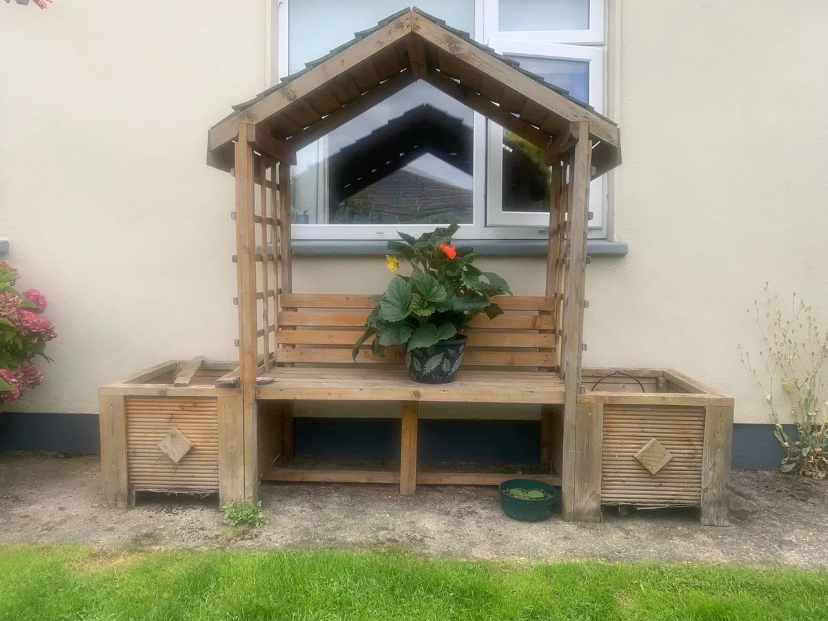 Garden seat bench planter - Image 1