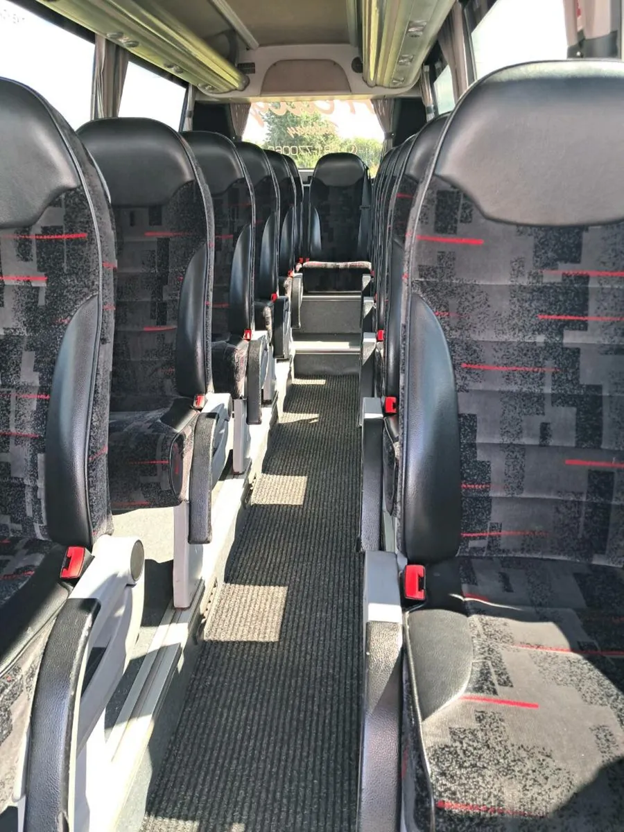 Mercedes-Benz Turas 19 seater **new engine** - Image 4