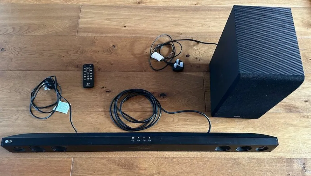 LG Sound Bar SJ3 Sound Bar (300W RMS) - Image 2