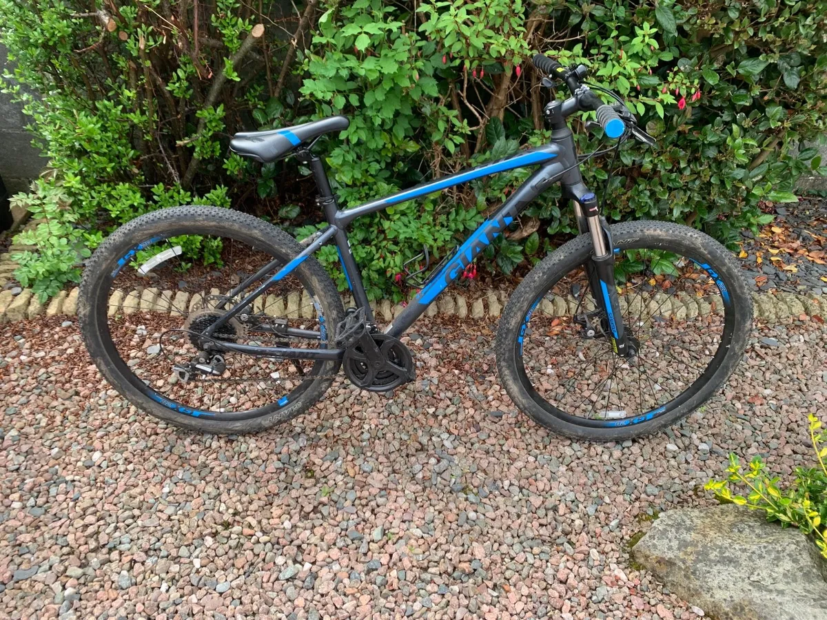 Giant ATX DISC BRAKES BACK & FROMT SUSP ON-OFF SU