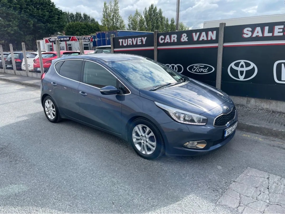 Kia Ceed Cee d 2 Ecodynamics 5DR 1.6 Crdi 126BHP - Image 2