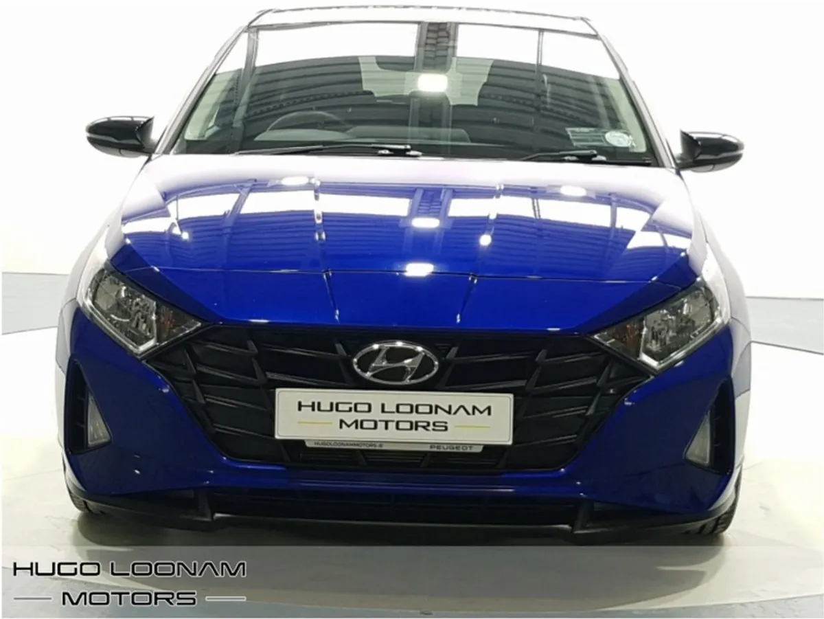 Hyundai i20 Deluxe Plus 2tone 5DR - Image 2