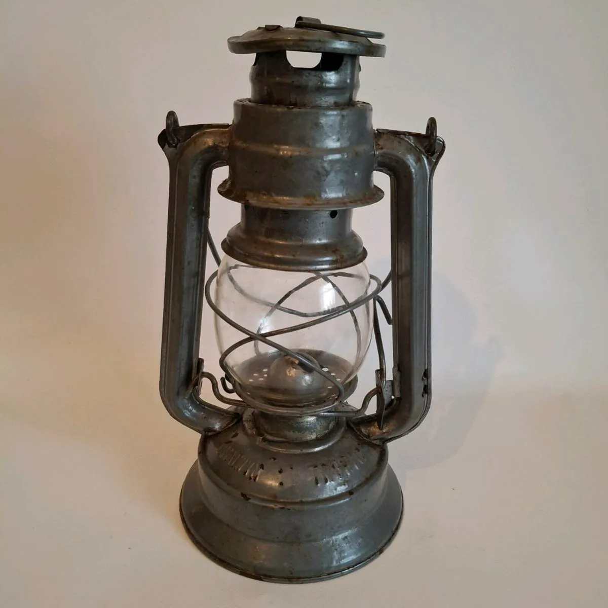 Chalwyn Tropic Hurricane lamp - Image 1