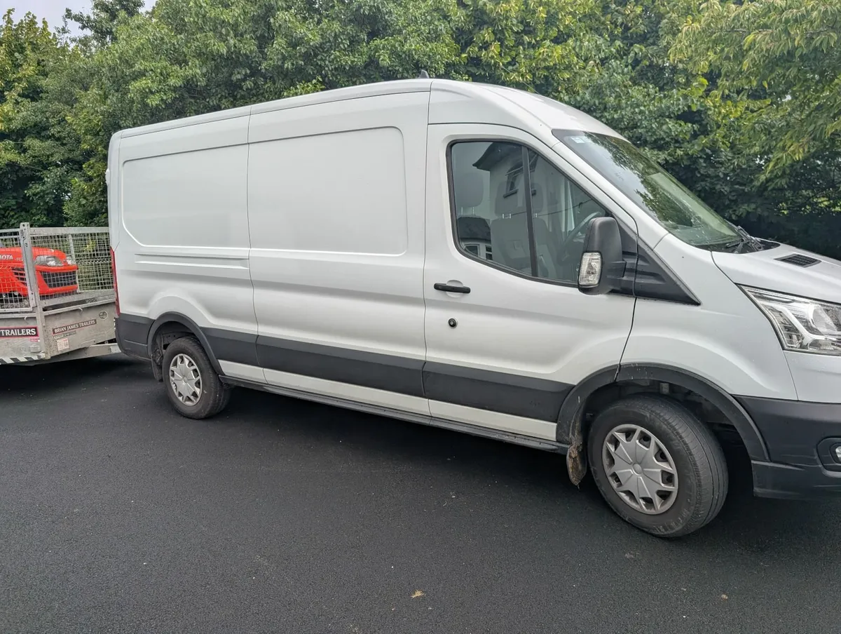 Ford Transit 2021 - Image 2