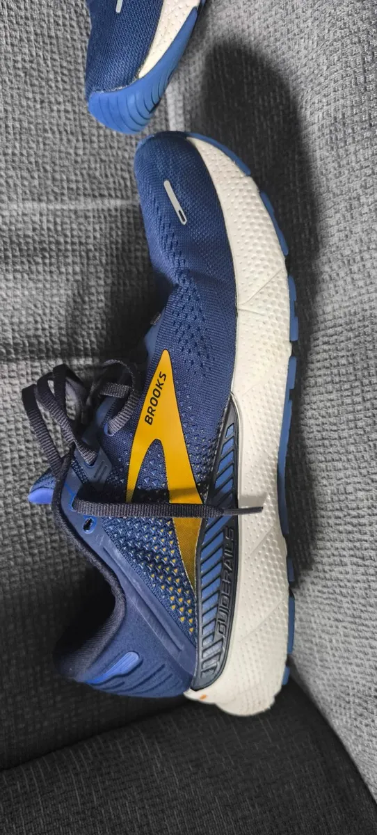 Brooks Adrenaline Gys 22 - Image 3