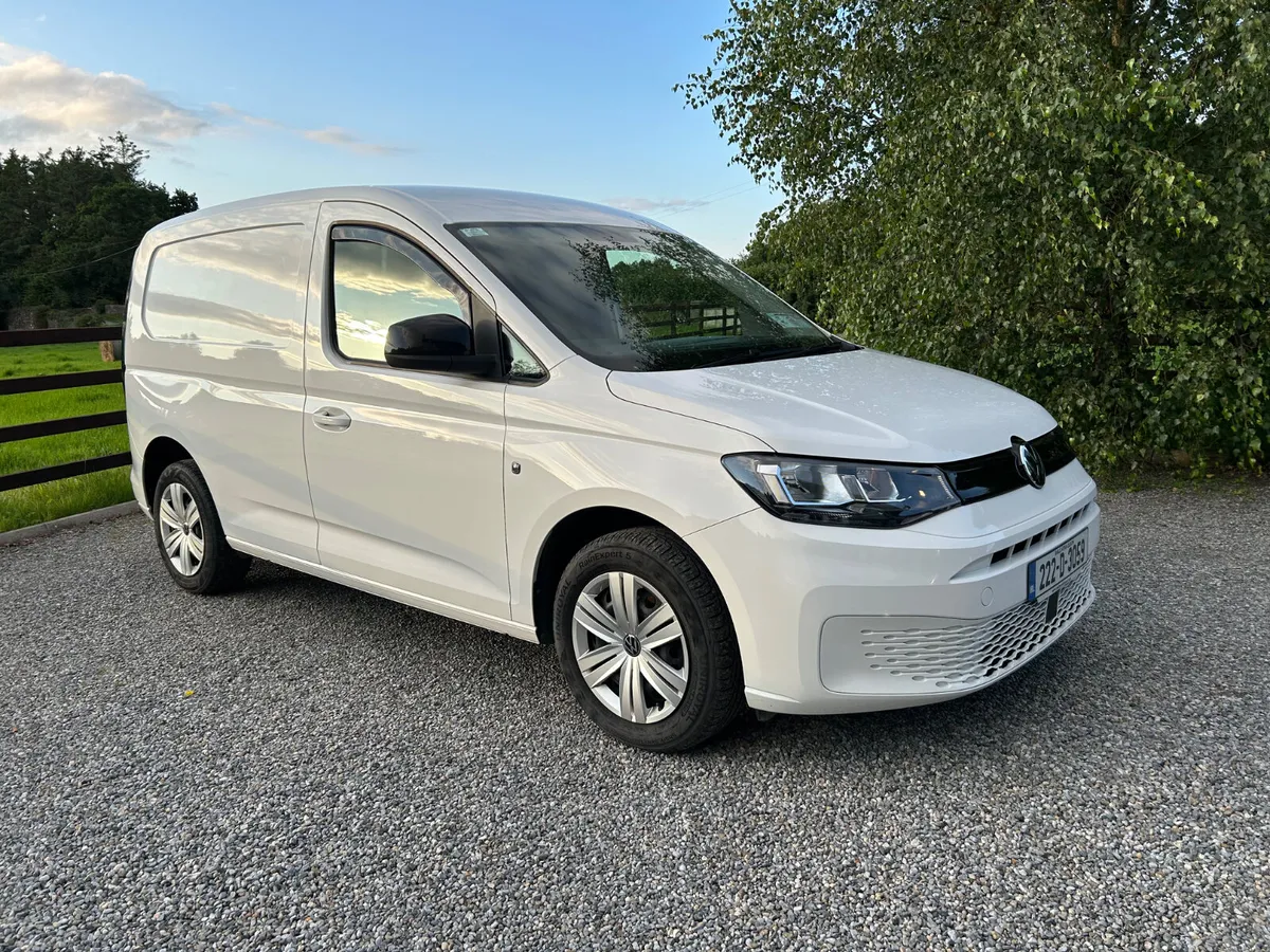 2022 Volkswagen Caddy - Image 3