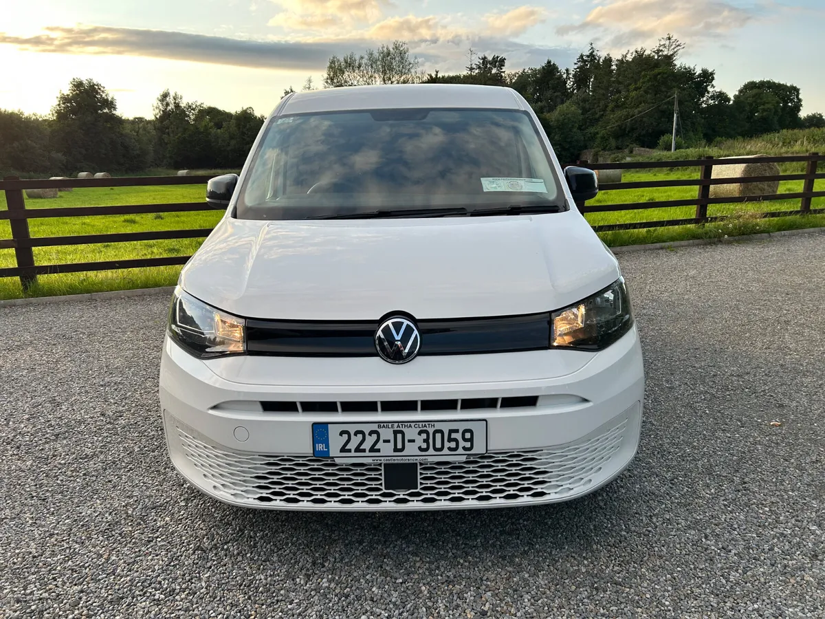 2022 Volkswagen Caddy - Image 2