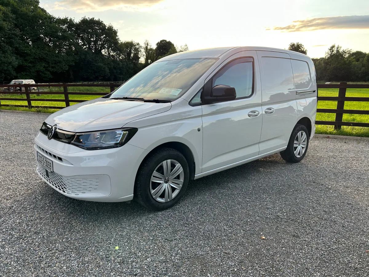 2022 Volkswagen Caddy - Image 1