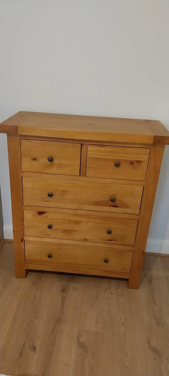 Chest of drawers - Image 1