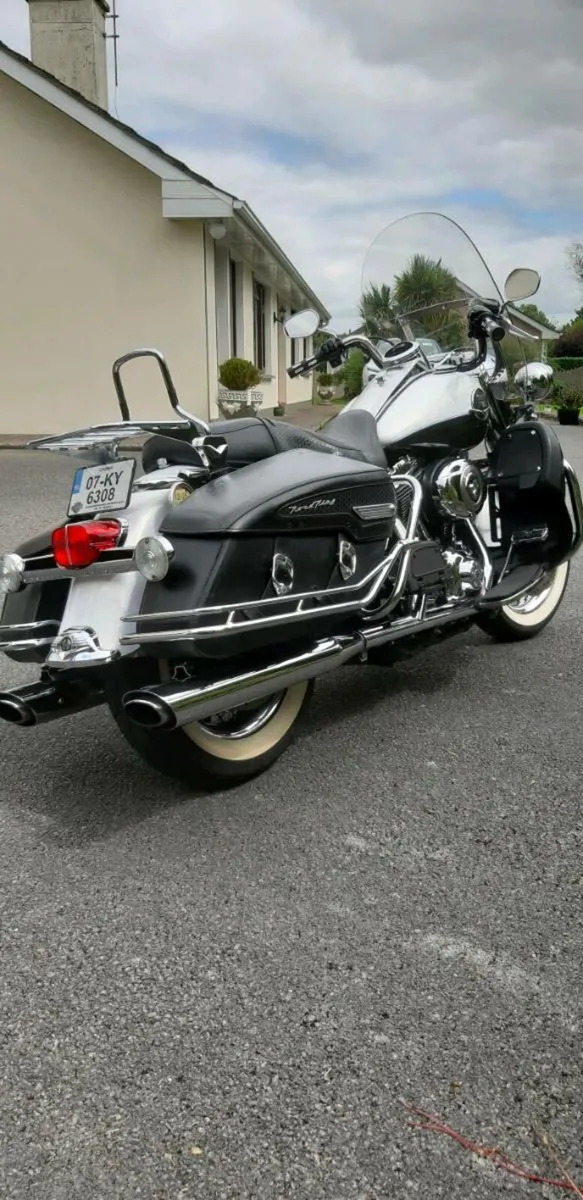 2007 Harley Davidson Road King Six Speed - Image 2