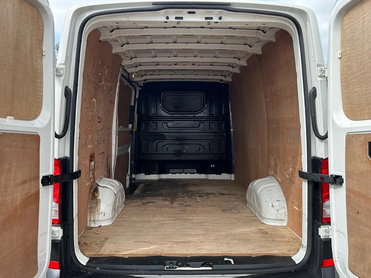 Volkswagen Crafter 2019 - Image 4