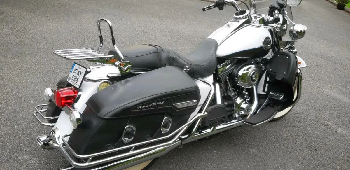 2007 Harley Davidson Road King Six Speed - Image 3