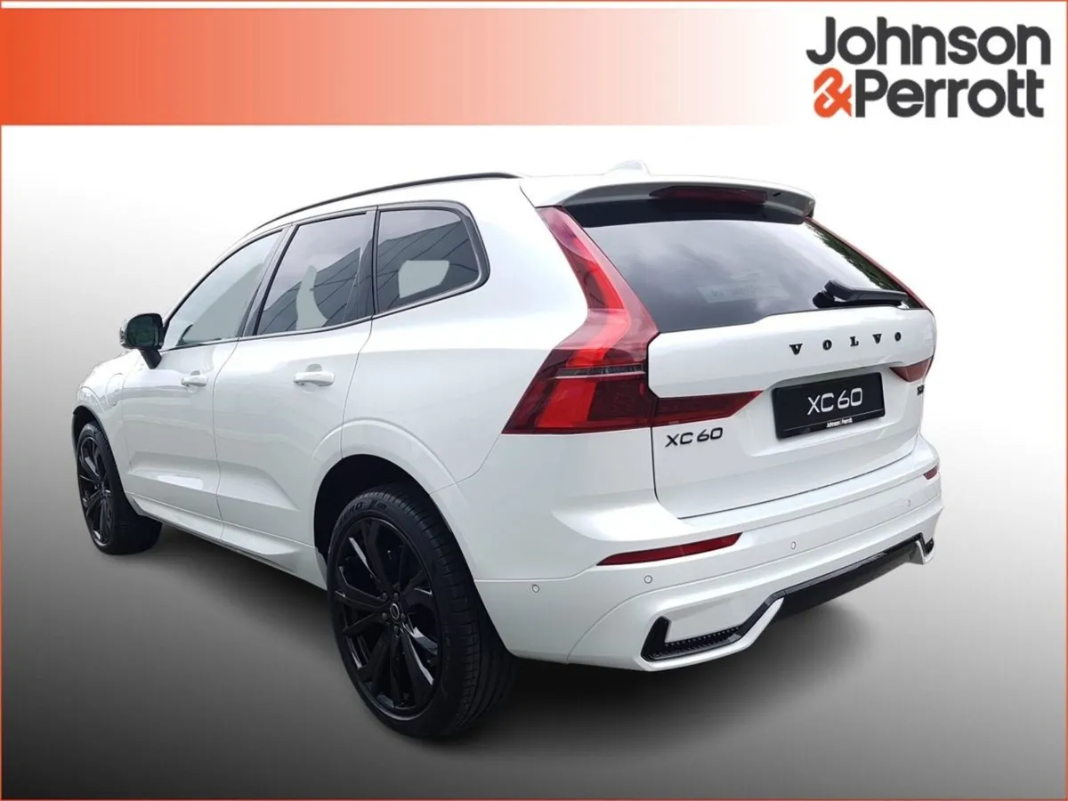Volvo XC60 T6 350 bhp AWD Plus Black Edition - (c - Image 3
