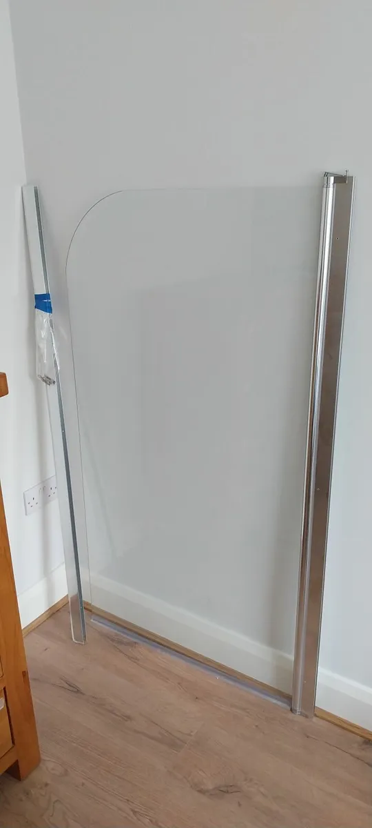 Glass bath door - Image 2