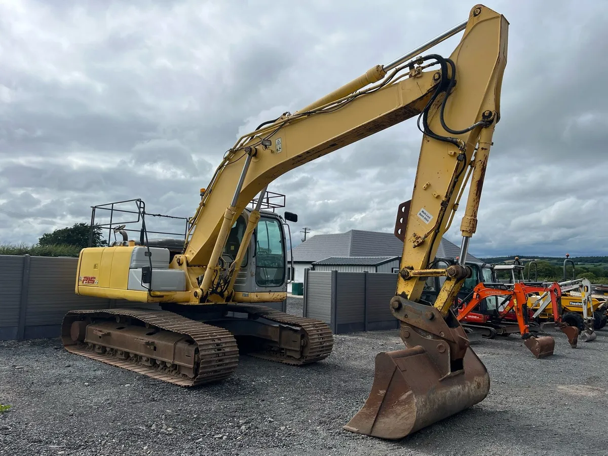 2008 Newholland E215 - Image 2