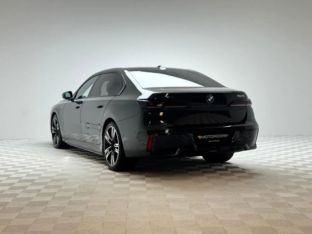 BMW 7 Series 750E M Sport Xdrive  huge Spec - Image 4