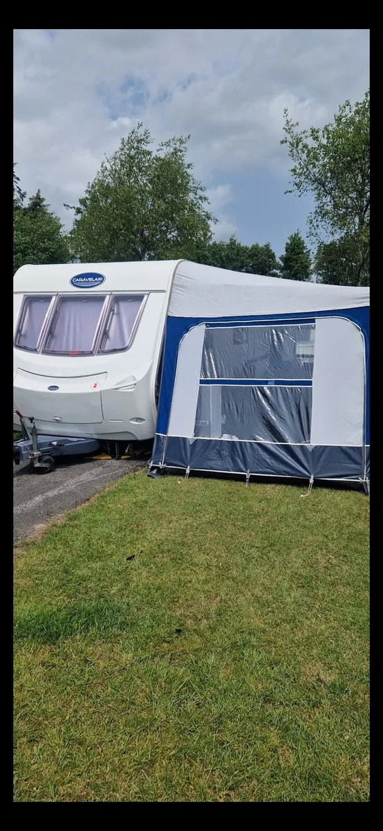 2007 Caravelair Hermitage 546 - Image 1