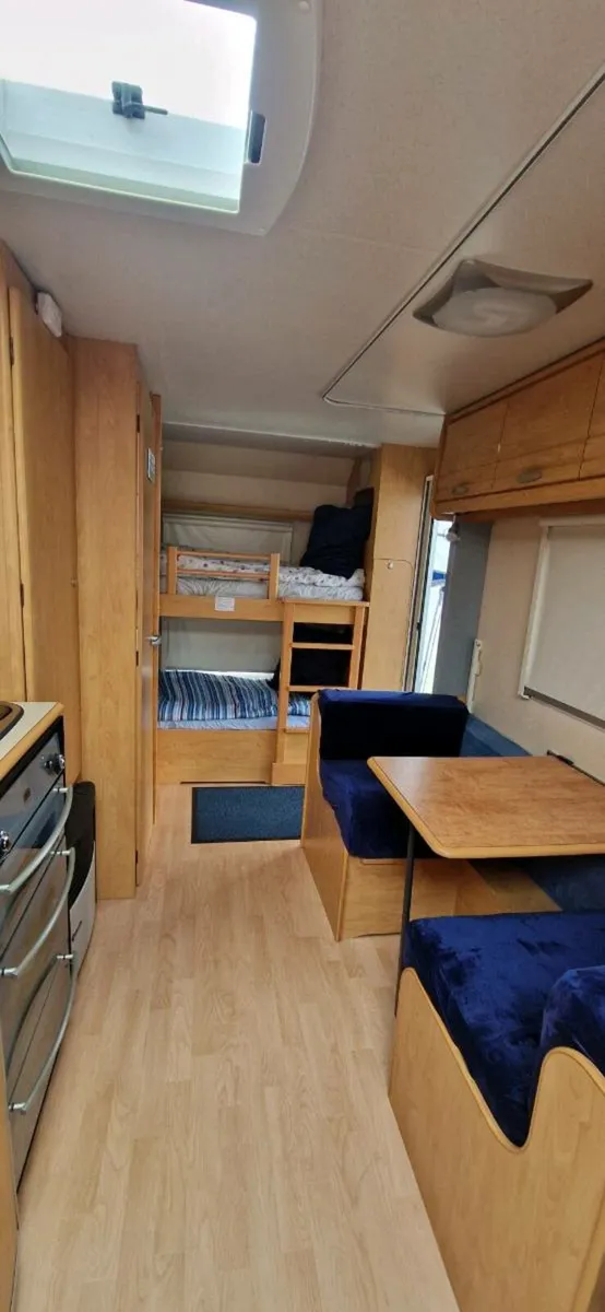 2007 Caravelair Hermitage 546 - Image 4