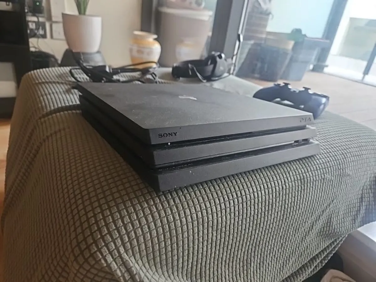 ps4 pro - Image 2
