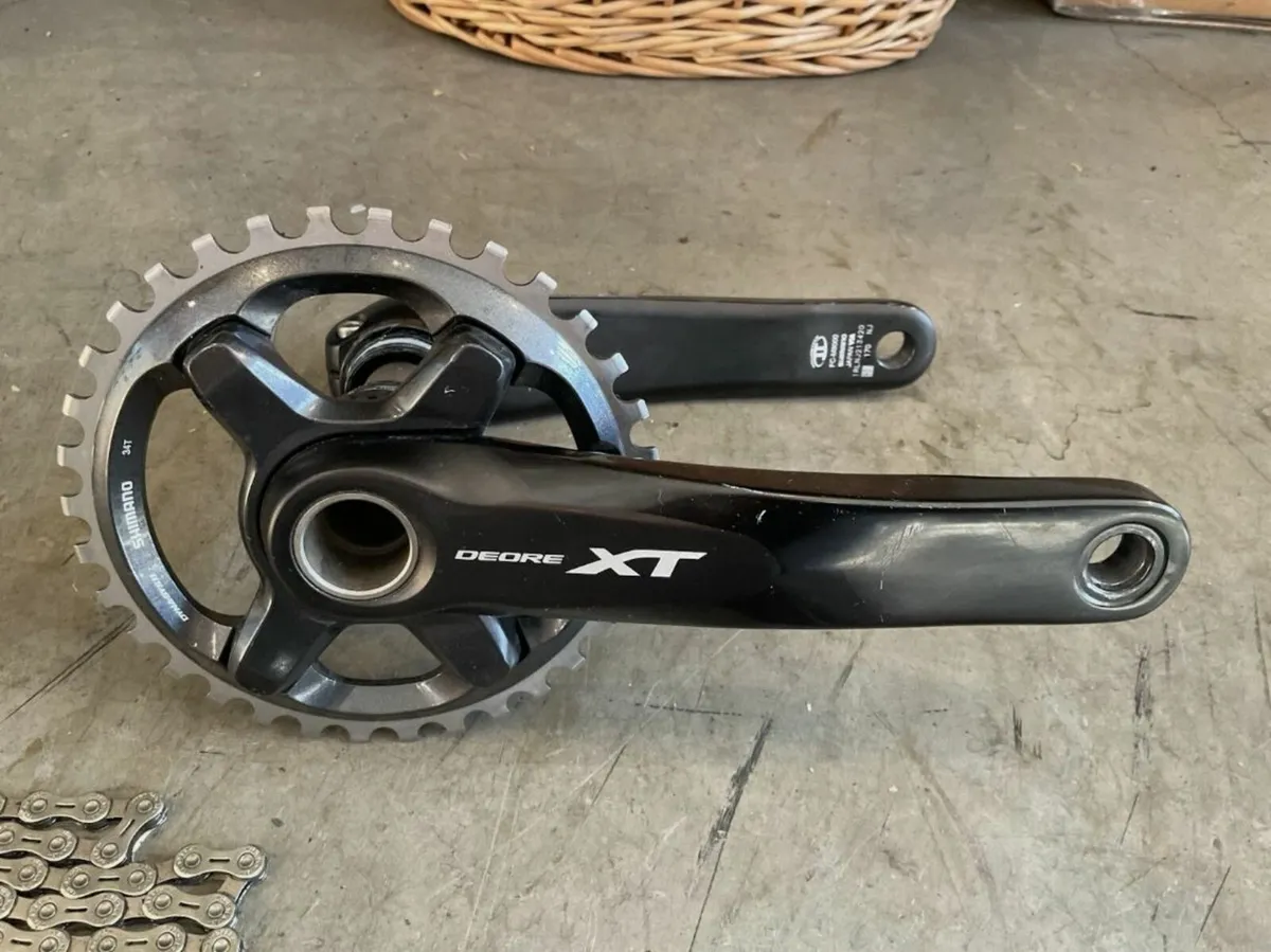 Shimano XT 11speed Group m-8000 Including Cranks. - Image 2