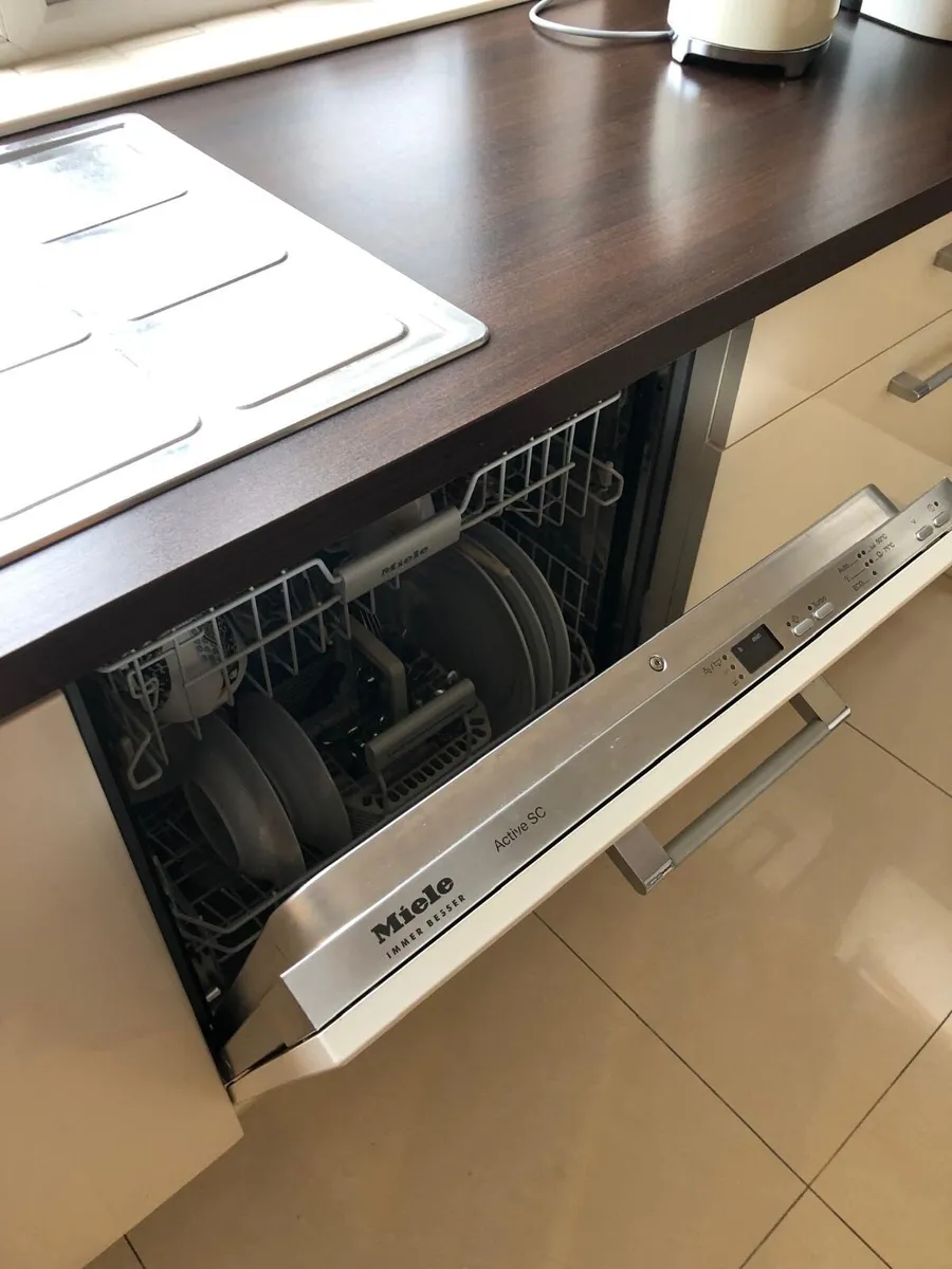 Kitchen - Image 4