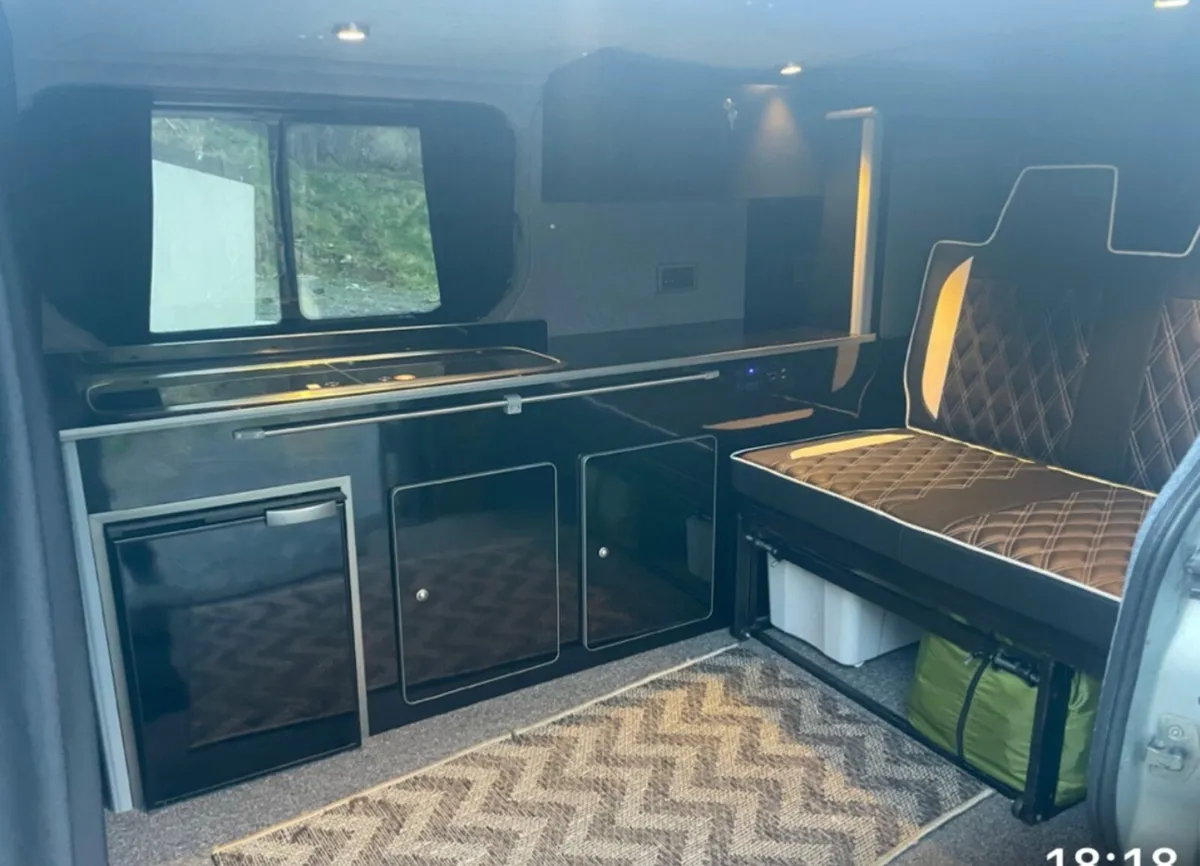 Renault Trafic Camper - Image 2
