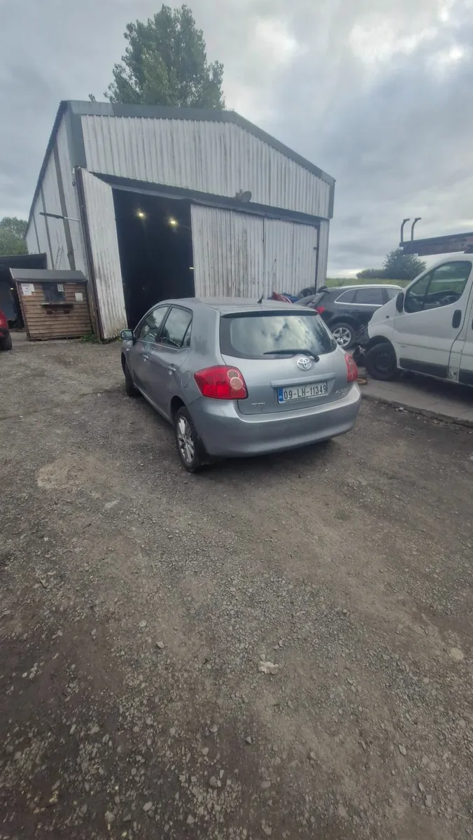 Toyota Auris 2009 - Image 4