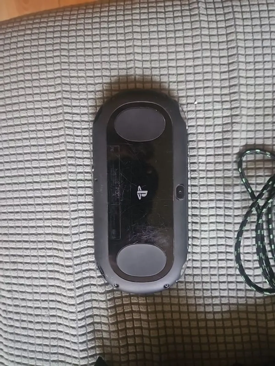 ps vita - Image 2