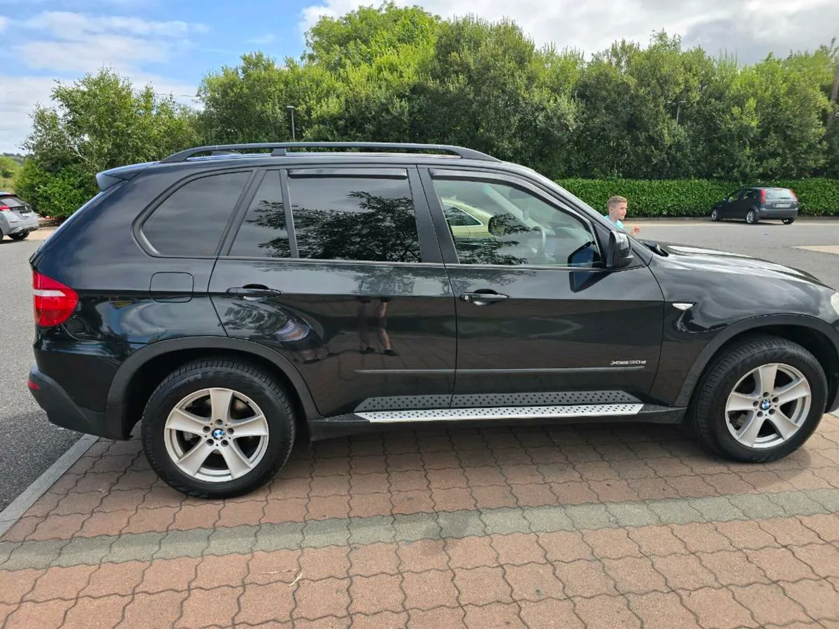 BMW X5 - Image 2