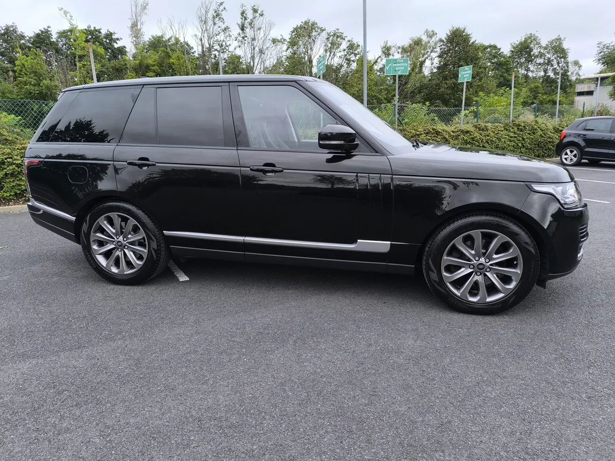 2018 LAND ROVER RANGE ROVER 3.0 TDV6 VOGUE - Image 1