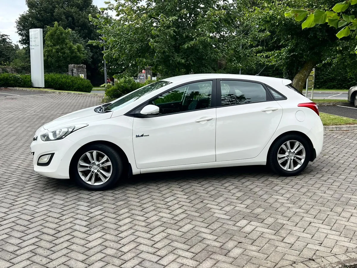 Hyundai i30 2014 1.6 Diesel new nct 7/26 tax 8/25 - Image 4